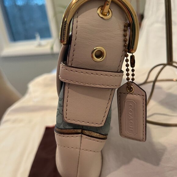Coach Vintage -- 1457 Soho Blue Signature -- Canvas & White Leather Shoulder Bag - Picture 2 of 8